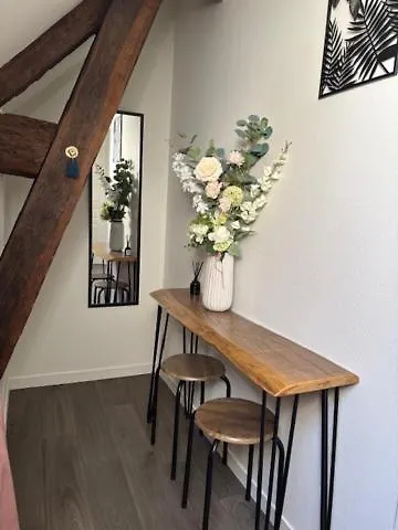 Chambres D'Hotes Vezin-le-Coquet Bed & Breakfast