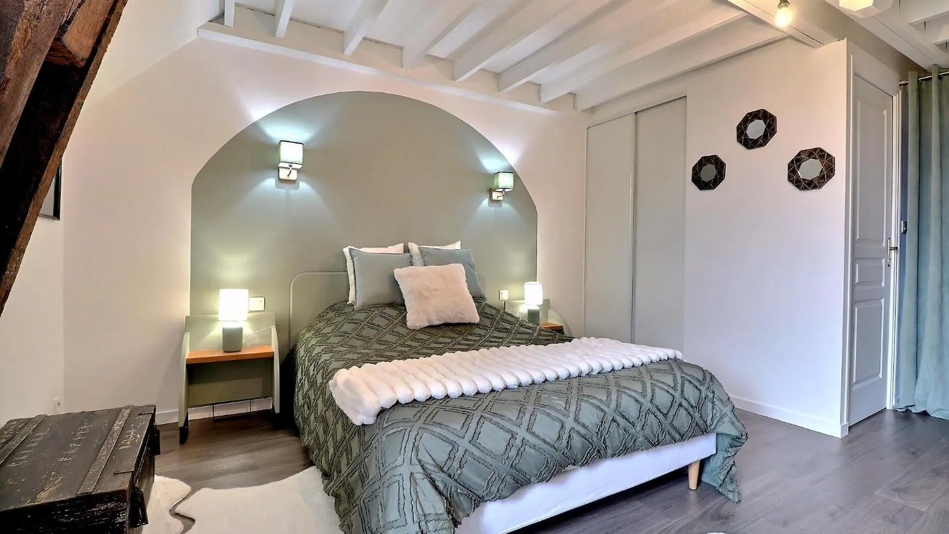 Chambres D'Hotes Vezin-le-Coquet Bed & Breakfast