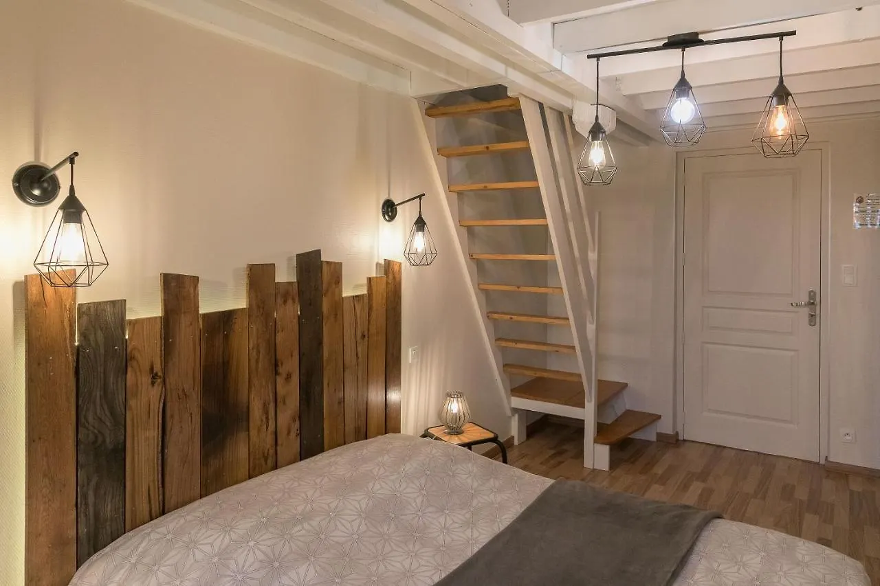 Chambres D'Hotes Vezin-le-Coquet Bed & Breakfast